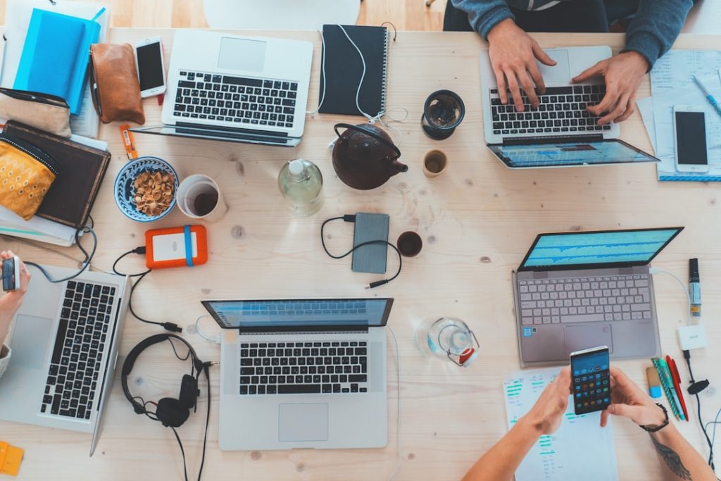 découvrez nos solutions d'assurance pour entreprises, conçues pour protéger votre activité contre les risques financiers et juridiques. obtenez des conseils personnalisés et une couverture sur mesure pour sécuriser votre avenir.