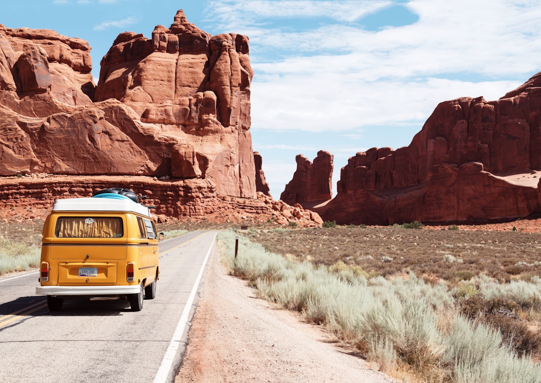 découvrez nos solutions d'assurance automobile adaptées à vos besoins et à votre budget. profitez d'une couverture complète, d'une assistance routière et d'un service client exceptionnel pour rouler en toute sérénité.