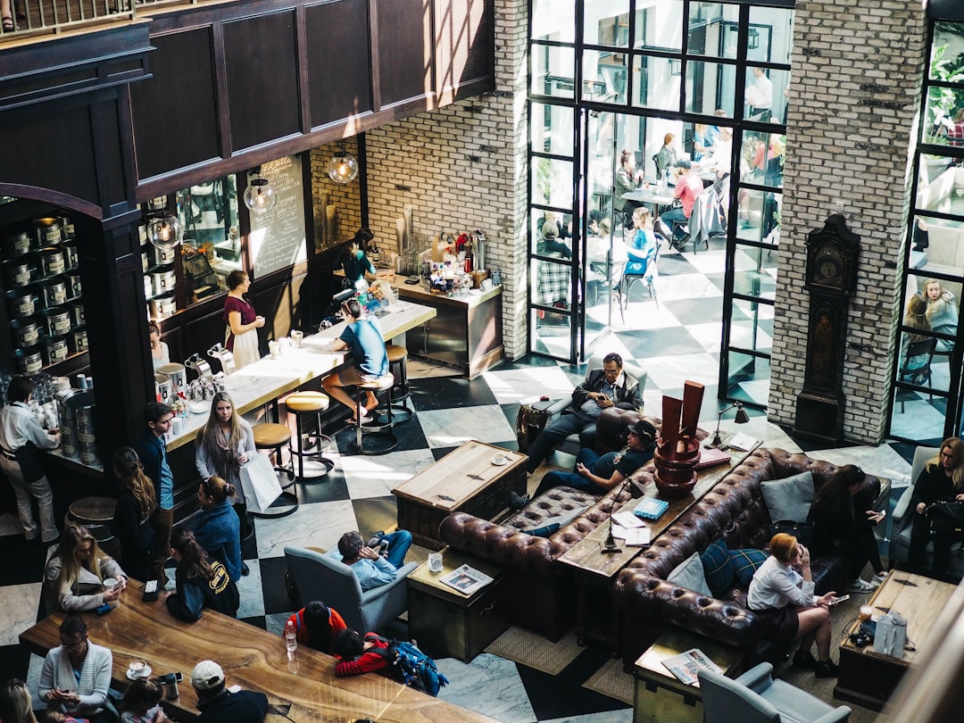 assurez votre restaurant en ligne facilement avec notre assurance dédiée. protégez votre activité contre les risques liés à la restauration en toute sérénité. obtenez des devis personnalisés et des couvertures adaptées à vos besoins spécifiques.