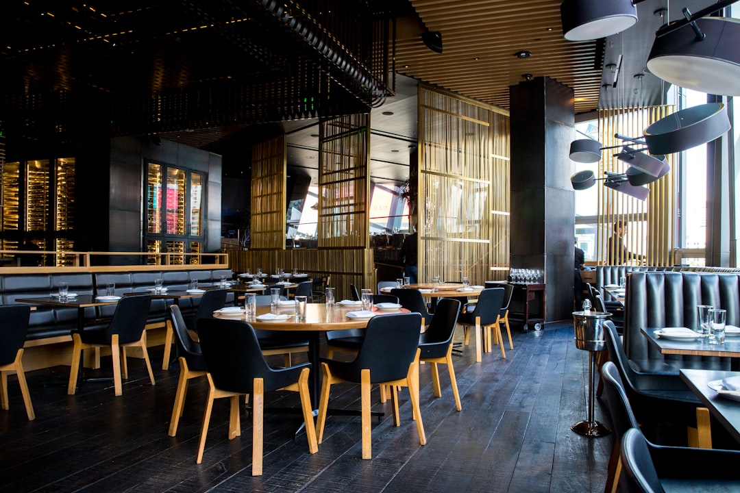 protégez votre restaurant en ligne avec une assurance dédiée qui couvre tous les risques. découvrez des solutions adaptées à votre activité pour garantir votre tranquillité d'esprit et la sécurité de votre établissement.