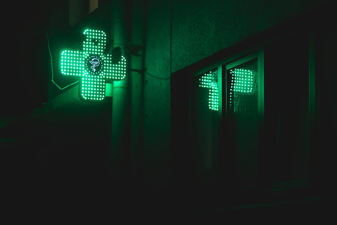 découvrez comment l'assurance pharmacie peut vous aider à couvrir vos frais médicaux. informez-vous sur les différentes polices d'assurance, les avantages, et comment choisir la meilleure option pour vos besoins en santé.