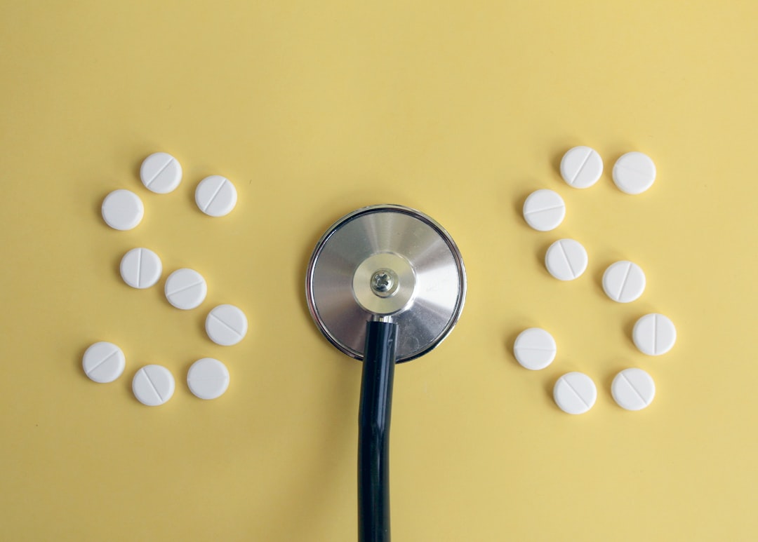 découvrez comment l'assurance pharmacie peut vous aider à couvrir vos dépenses en médicaments et à accéder à des services de santé abordables. informez-vous sur les différentes options disponibles pour protéger votre santé et votre budget.