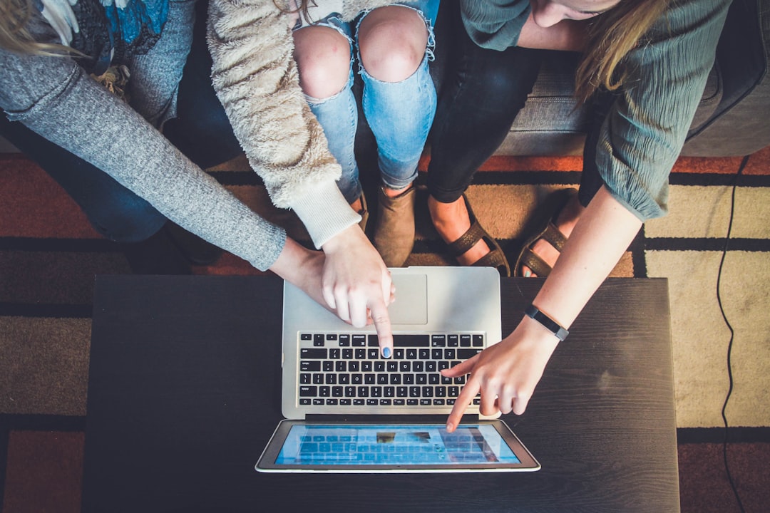 découvrez nos solutions d'assurance professionnelle adaptées à vos besoins. protégez votre entreprise avec des couvertures complètes pour garantir votre tranquillité d'esprit. contactez-nous pour un devis personnalisé.