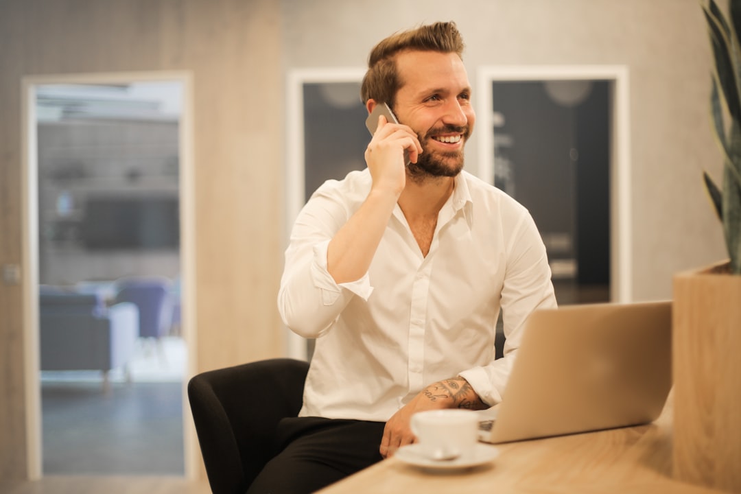 découvrez des solutions d'assurance professionnelles sur mesure pour protéger votre entreprise. profitez de conseils d'experts et d'une couverture adaptée à vos besoins spécifiques.