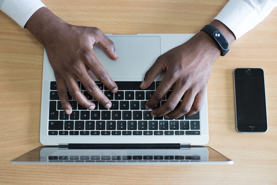 découvrez notre assurance multi-risques professionnelle, conçue pour protéger votre entreprise contre les imprévus. bénéficiez d'une couverture complète pour vos biens, responsabilités civiles et bien plus, afin de garantir la sérénité de vos activités.
