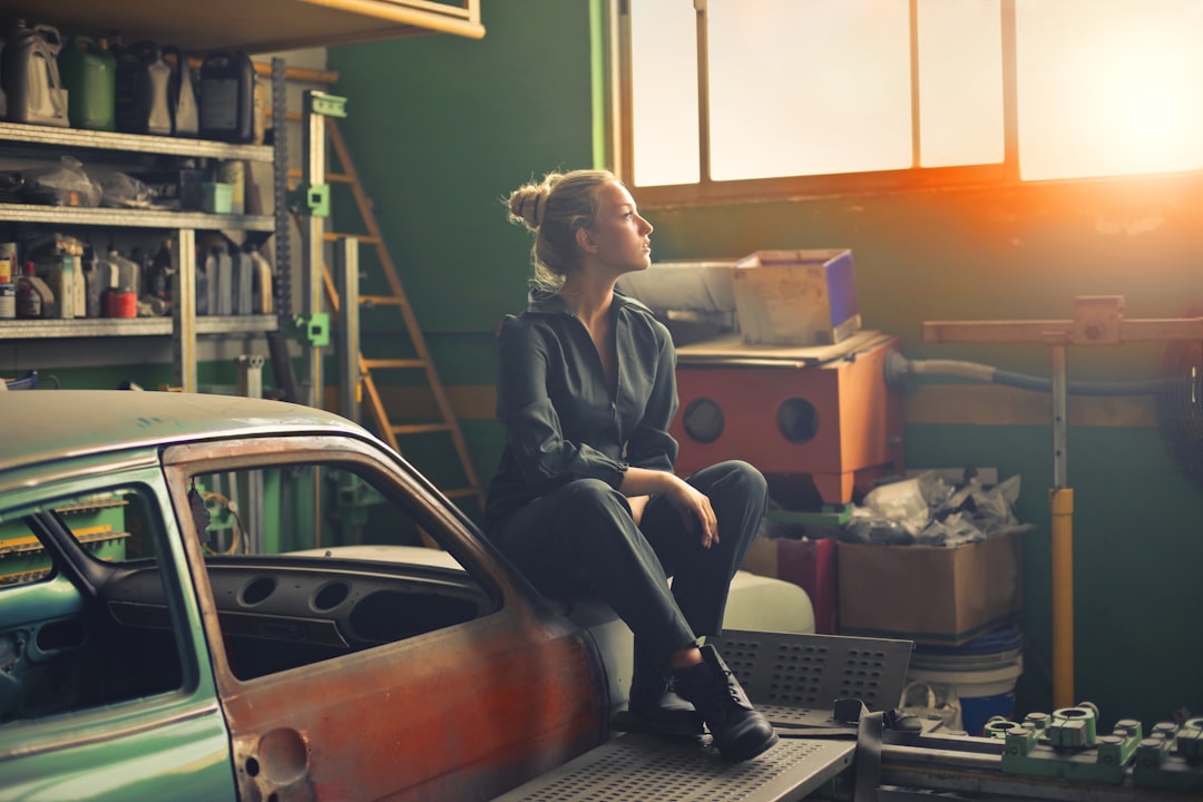 protégez votre garage avec une assurance adaptée. découvrez nos solutions d'assurance garage, conçues pour couvrir les dommages, le vol et bien plus encore. obtenez une protection complète pour votre espace de stockage et vos biens précieux.