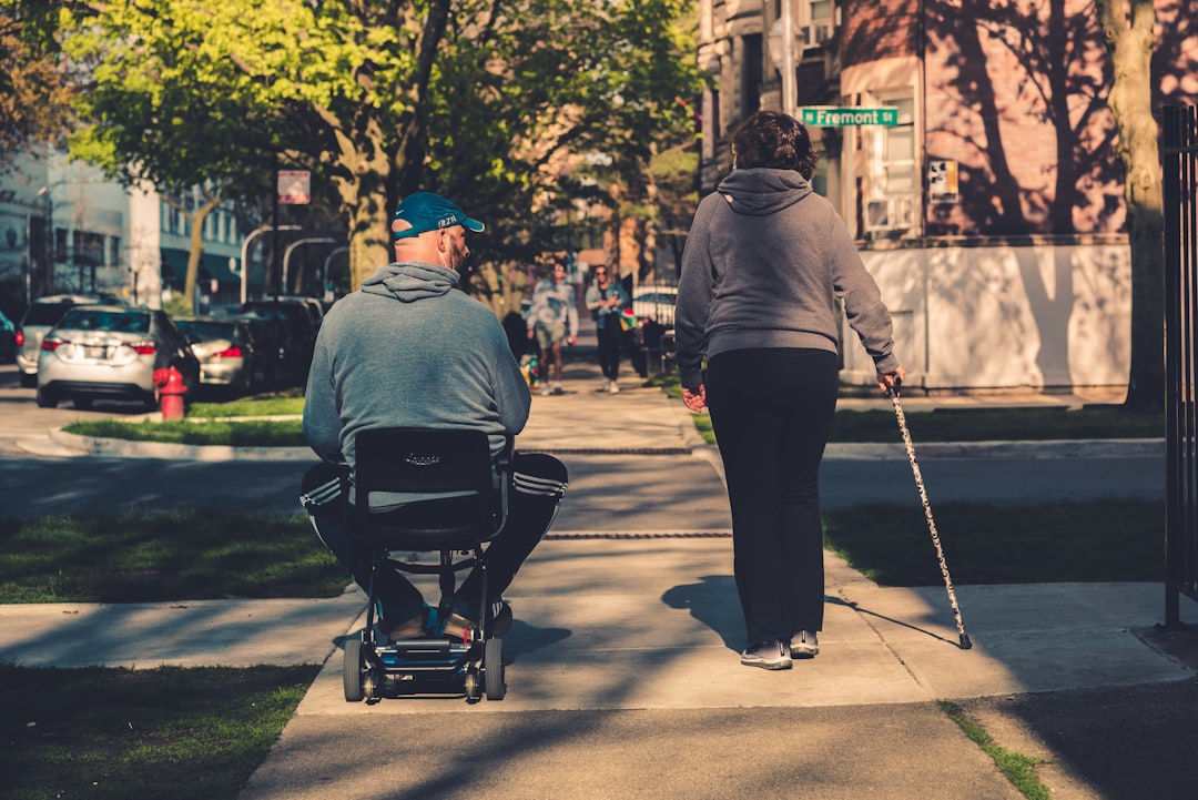 comparez les assurances pour scooter et trouvez la meilleure couverture adaptée à vos besoins. économisez sur vos primes tout en bénéficiant d'une protection optimale pour votre deux-roues.